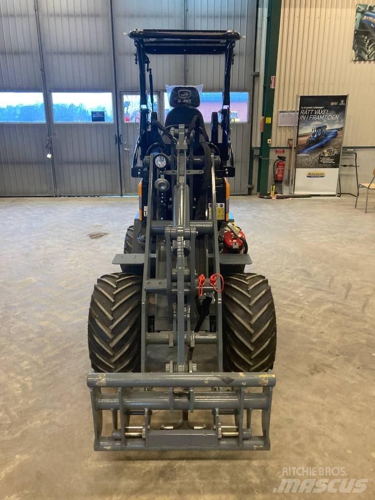 GiANT G1500 Mini carregadoras