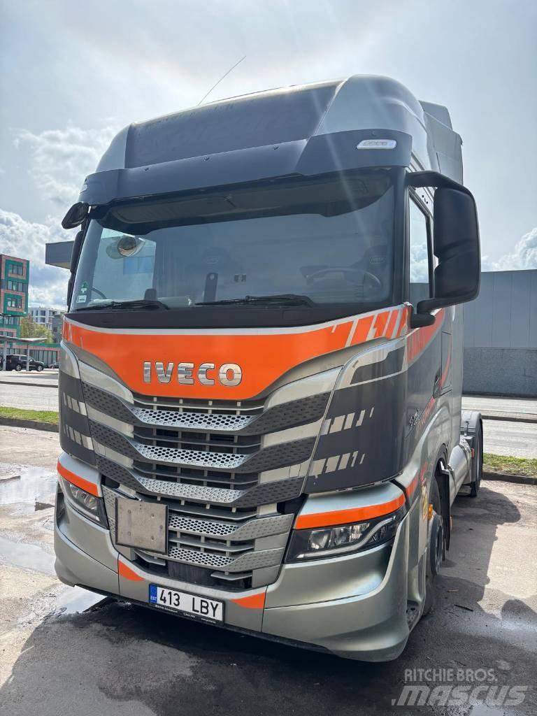 Iveco S-Way 460 LNG Cavalos Mecânicos