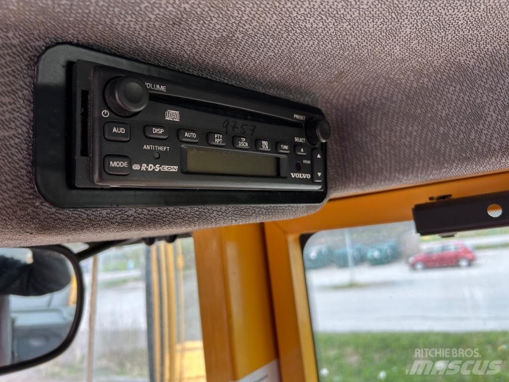 Volvo L 120 E Carregadeiras de rodas