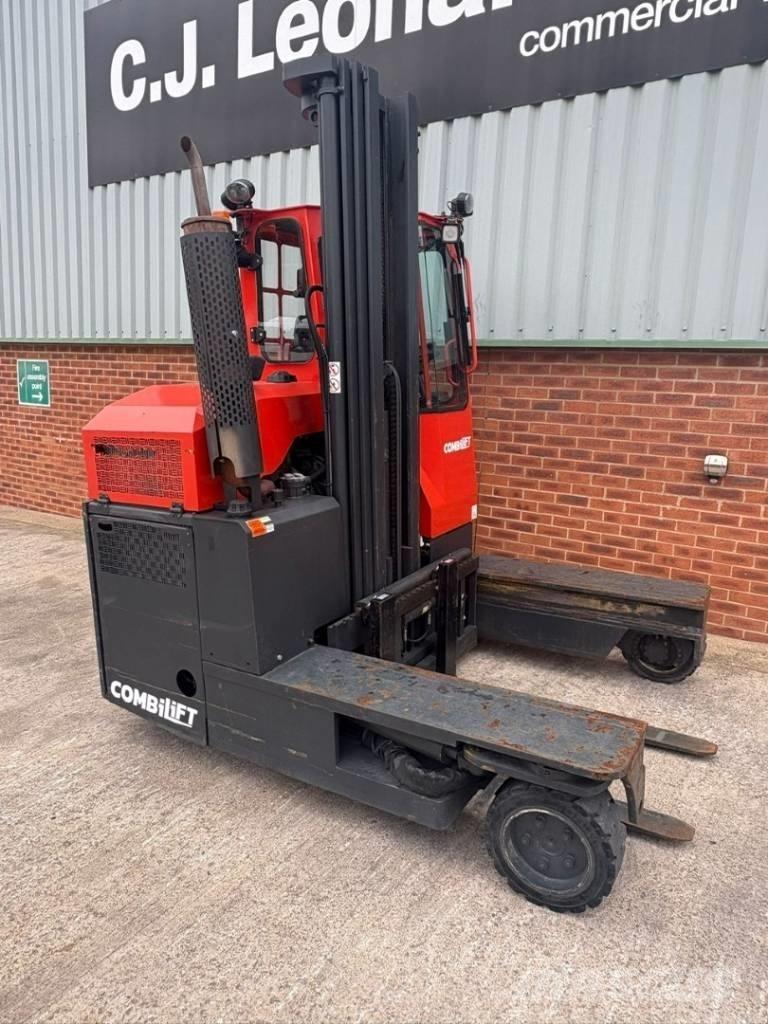 Combilift C 3000 Carregadores laterais