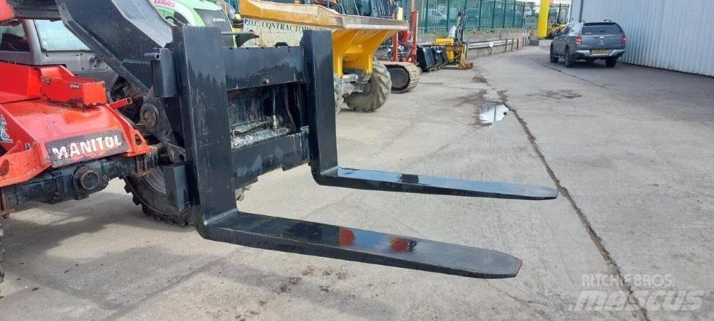Manitou PFB Manipulador telescópico