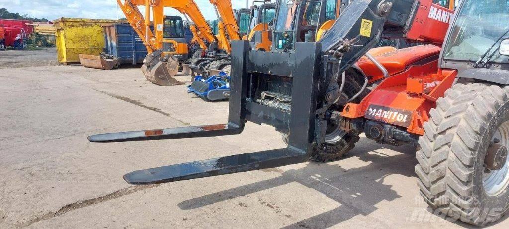 Manitou PFB Manipulador telescópico
