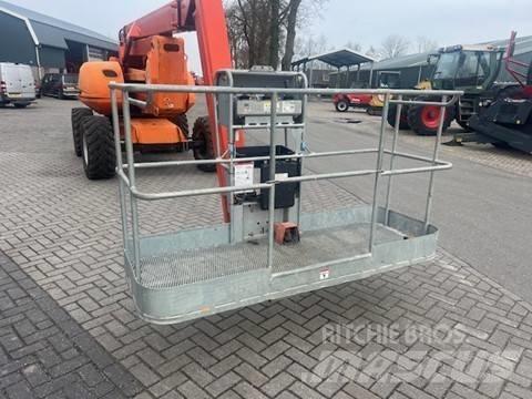 Manitou AJT 200 Elevadores braços articulados