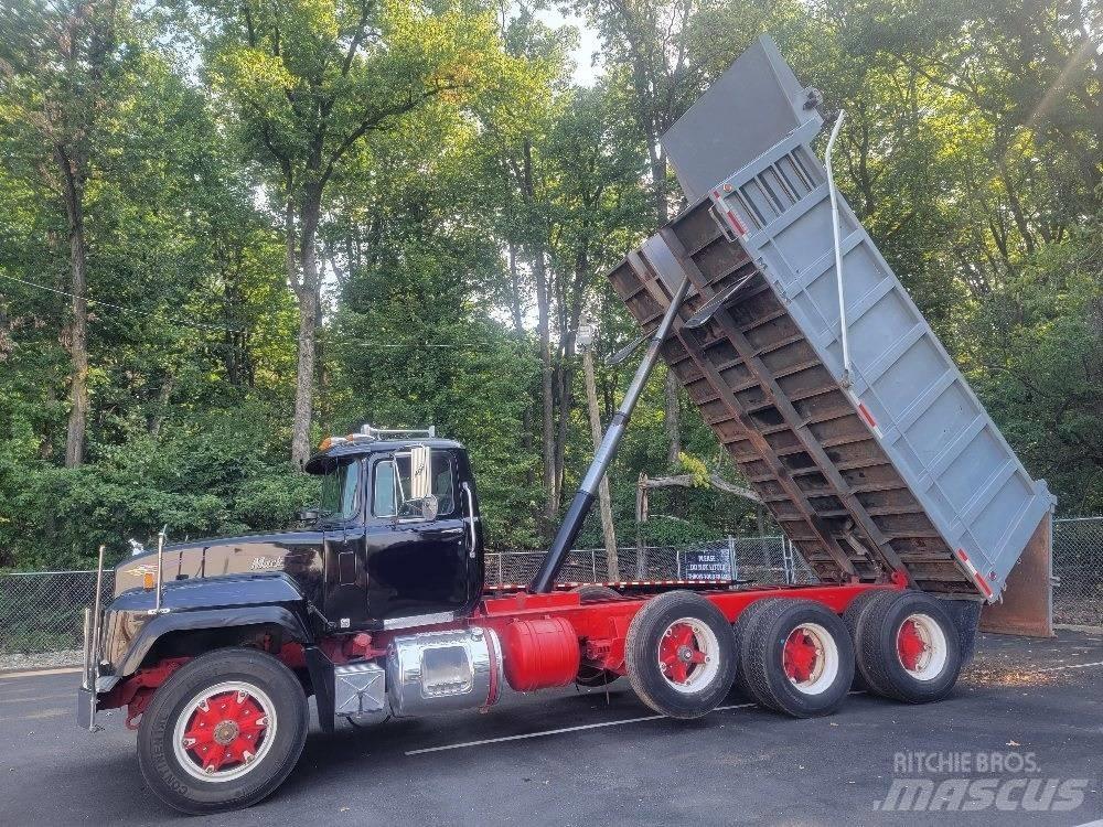 Mack RD688S Camiões basculantes