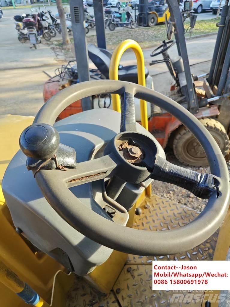 CAT CB 24 Cilindros Compactadores tandem