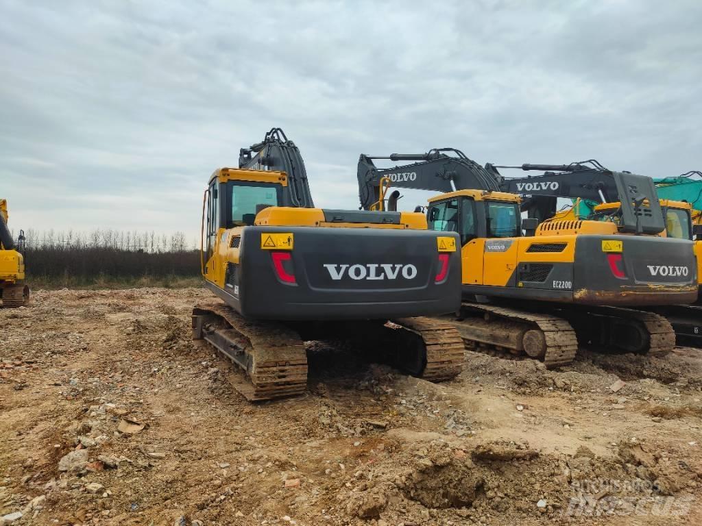 Volvo EC220D Escavadeiras de esteiras
