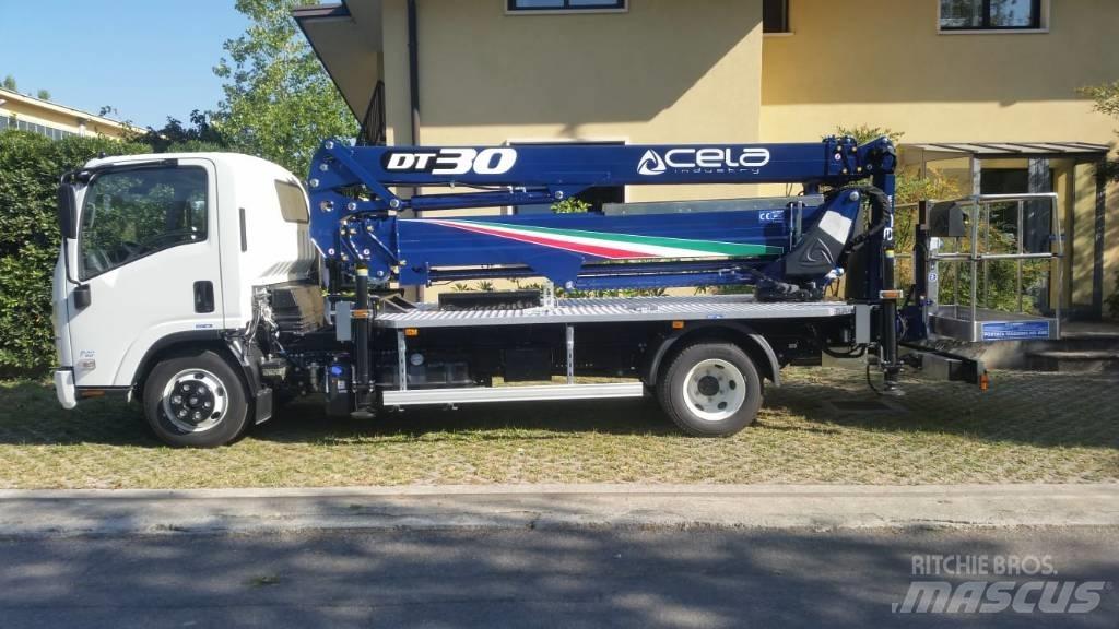Cela DT 30 Plataformas aéreas montadas em camião