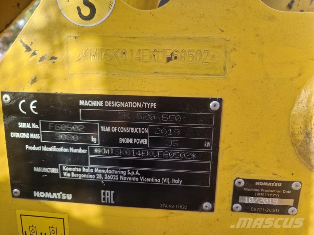 Komatsu SK 820-5 Minicarregadeiras