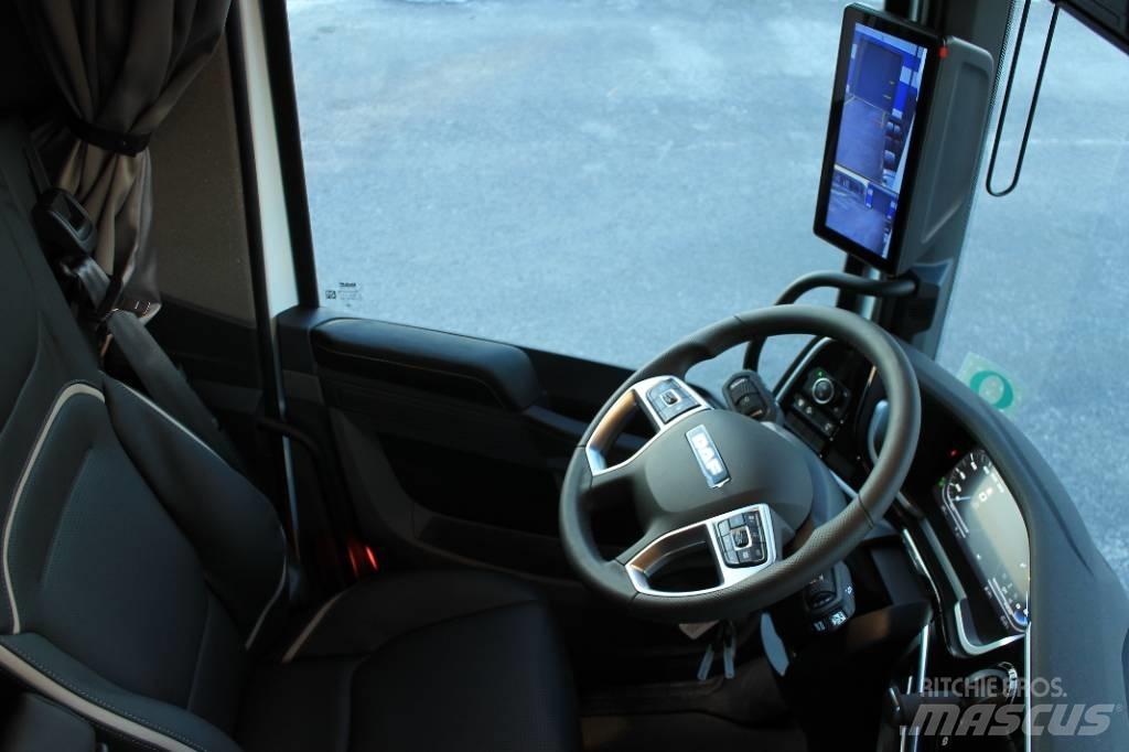 DAF XF530 FAK ADR Camiões de chassis e cabine