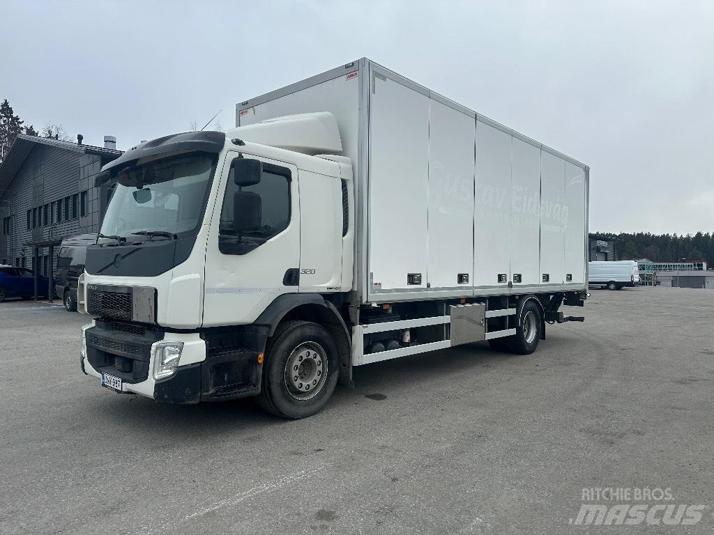 Volvo FE 320 Caminhões de caixa fechada