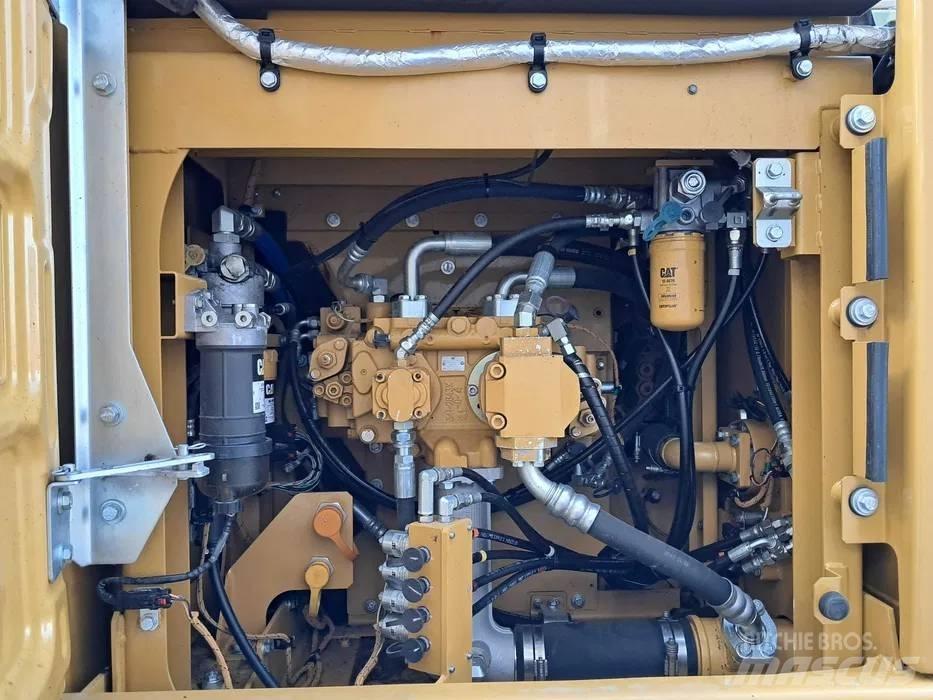 CAT 323 F L Escavadeiras de esteiras