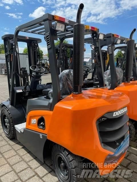 Doosan D30NXP Empilhadores Diesel