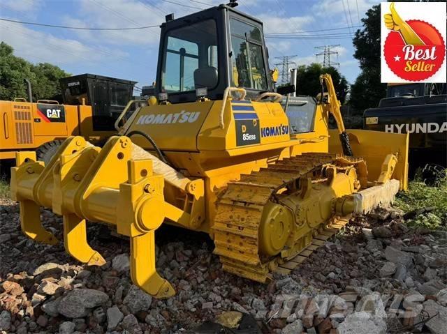 Komatsu D 85 EX Dozers - Tratores rastos