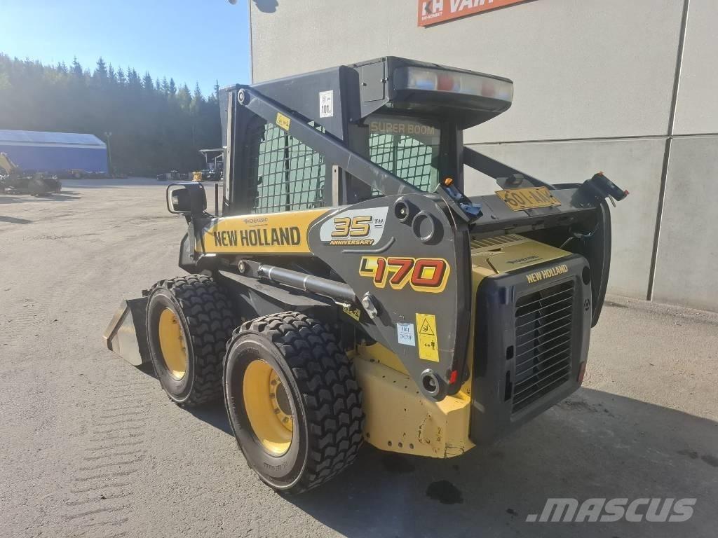 New Holland L 170 Minicarregadeiras