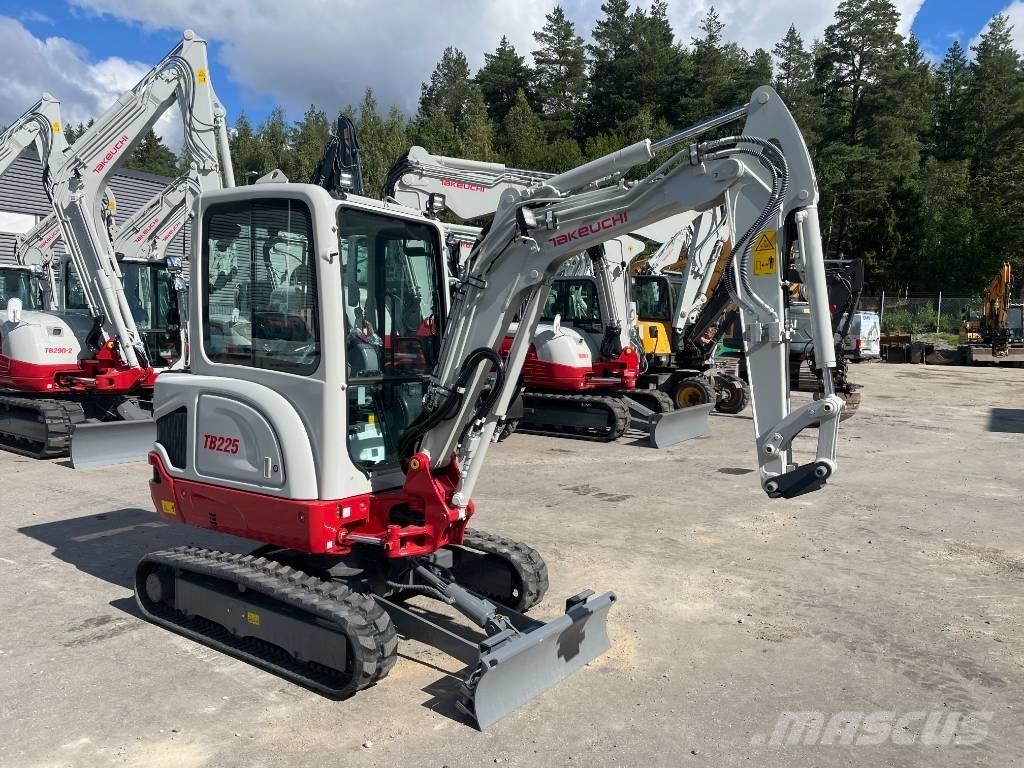 Takeuchi TB 225 Miniescavadeiras