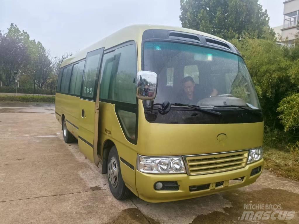 Toyota Coaster Autocarros intercidades