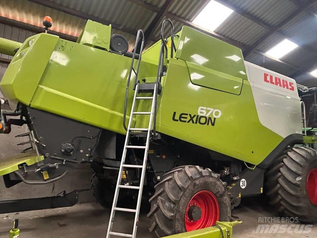 CLAAS Lexion 670 Ceifeiras debulhadoras