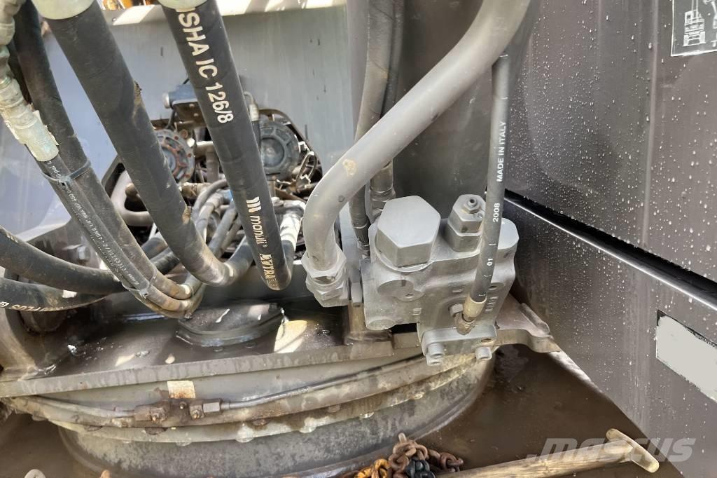 Volvo EC 240 C L Escavadeiras de esteiras