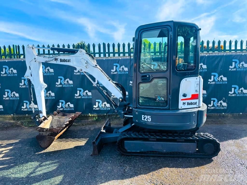 Bobcat E 25 Miniescavadeiras