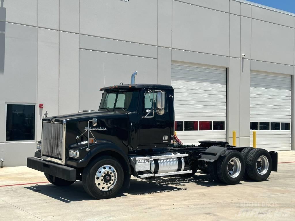 Western Star 4900 Cavalos Mecânicos
