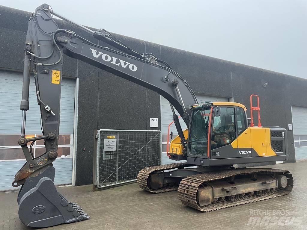 Volvo EC220E Escavadeiras de esteiras