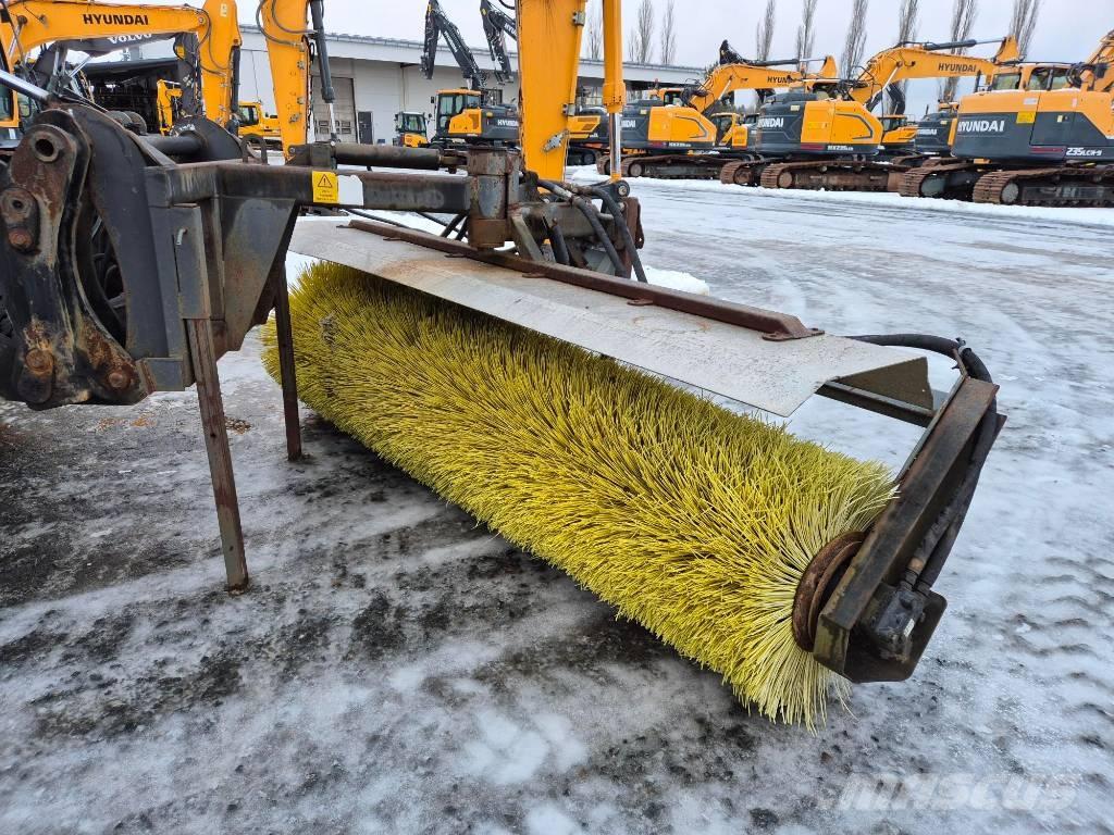 Salo 300 Avoharja Escovas