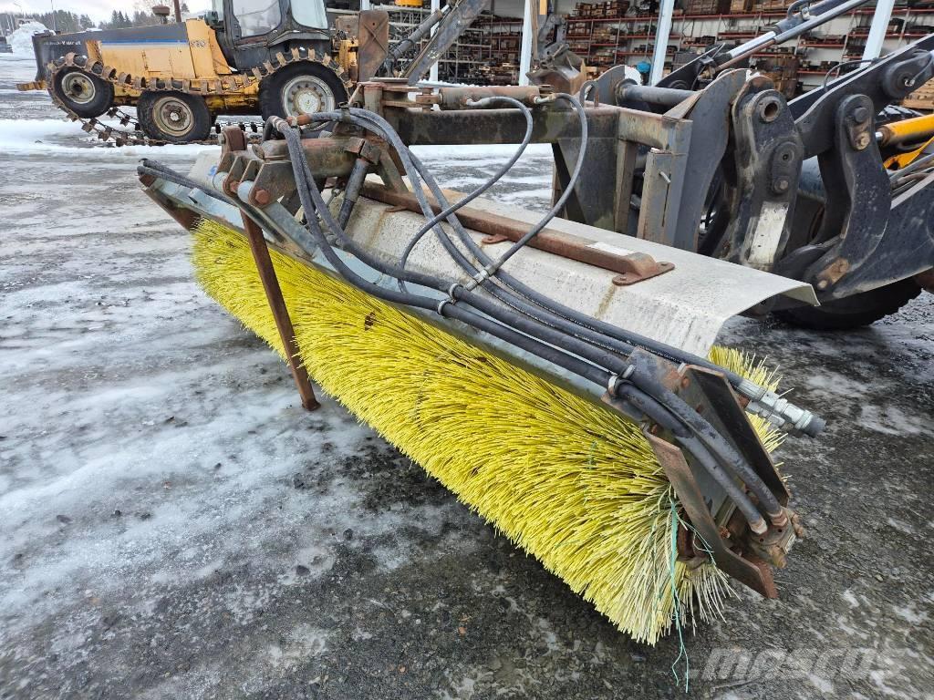 Salo 300 Avoharja Escovas