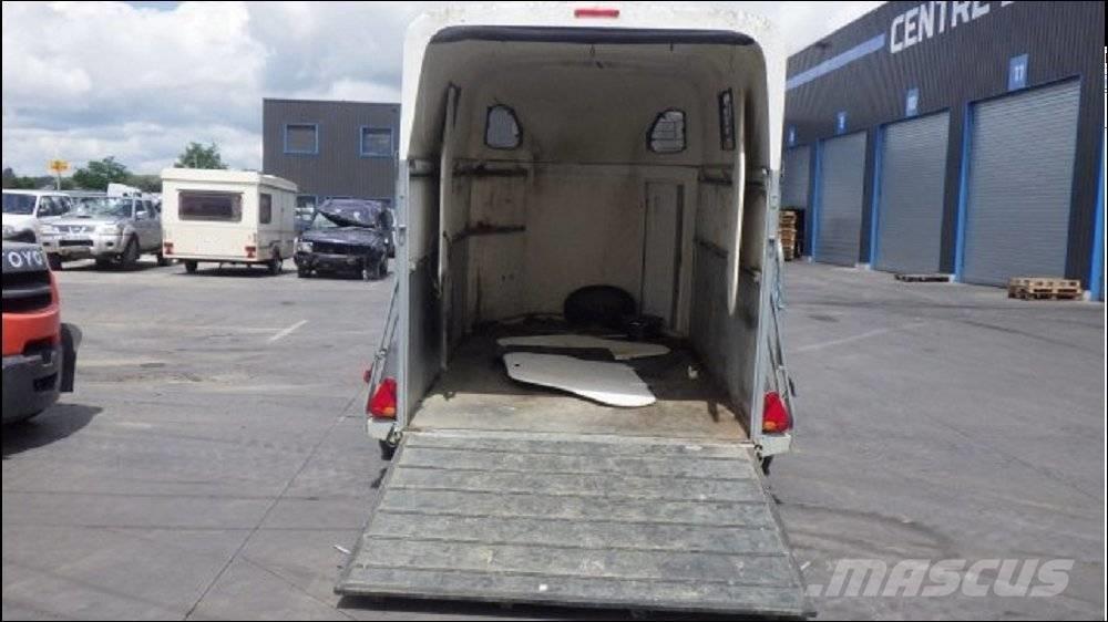 Cheval LIBER 4000 Reboques transporte animais