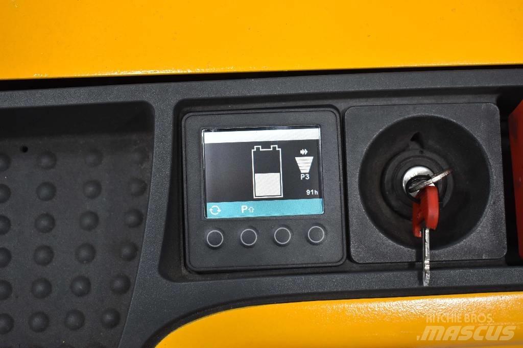 Jungheinrich EJC B12 Empilhador para operador externo
