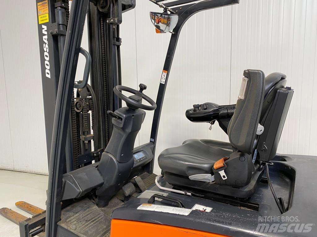 Doosan B20TL-7 Empilhadores eléctricos