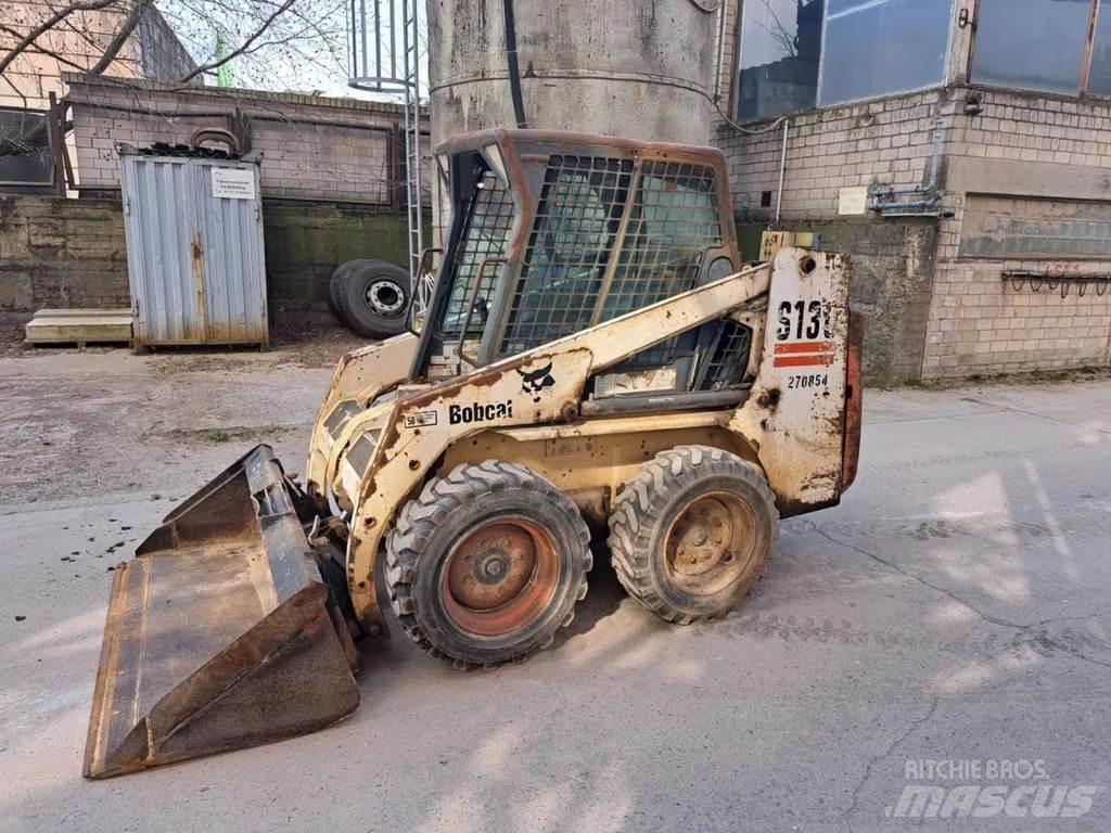Bobcat S130 Minicarregadeiras