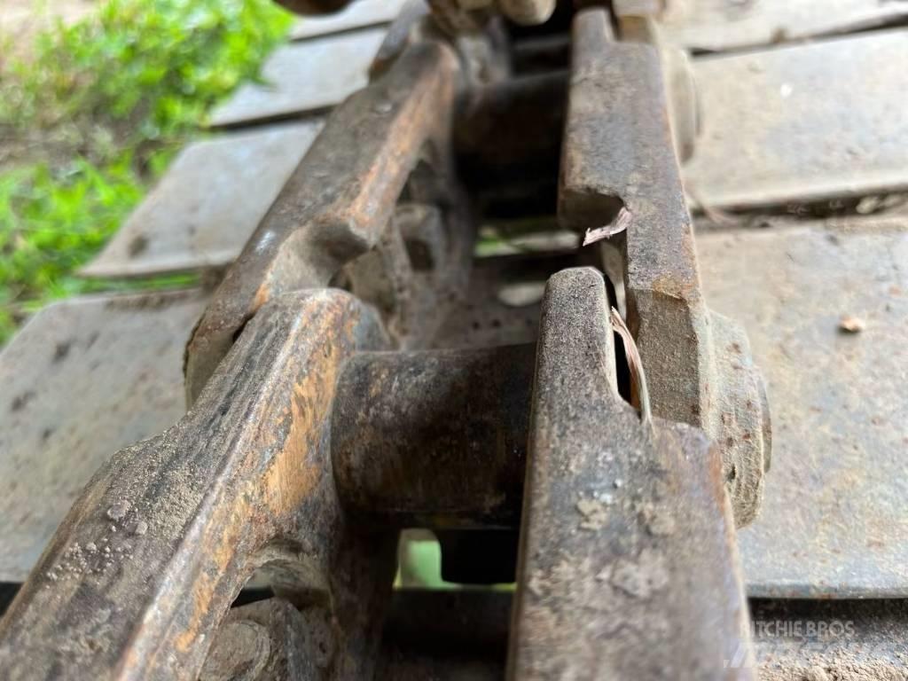 Komatsu PC70-8加长臂 Escavadeiras de esteiras