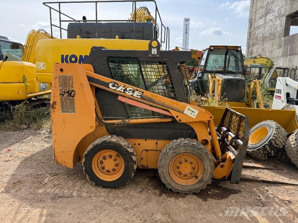 CASE 410 Minicarregadeiras