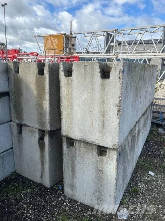 Potain MR 225 Gruas de construção