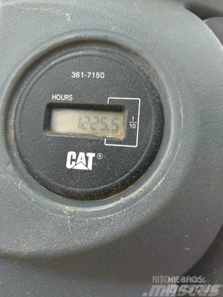 CAT CP 44 Cilindros Compactadores monocilíndricos