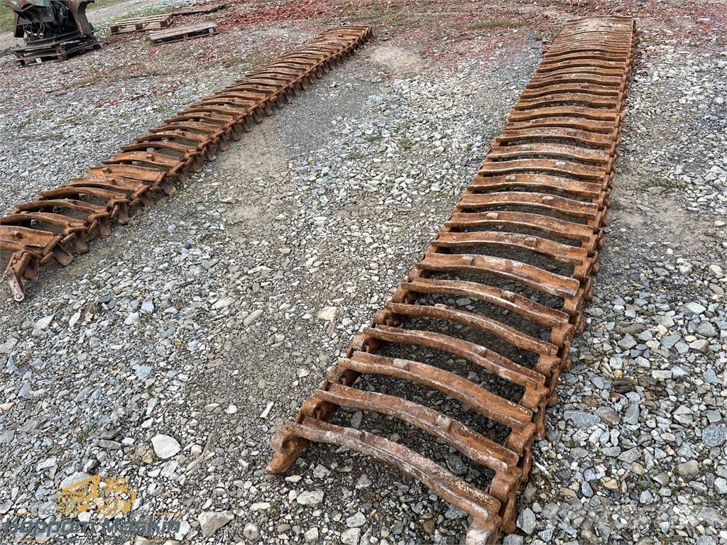 Clark ATF 600x26,5 Chains / Rastos