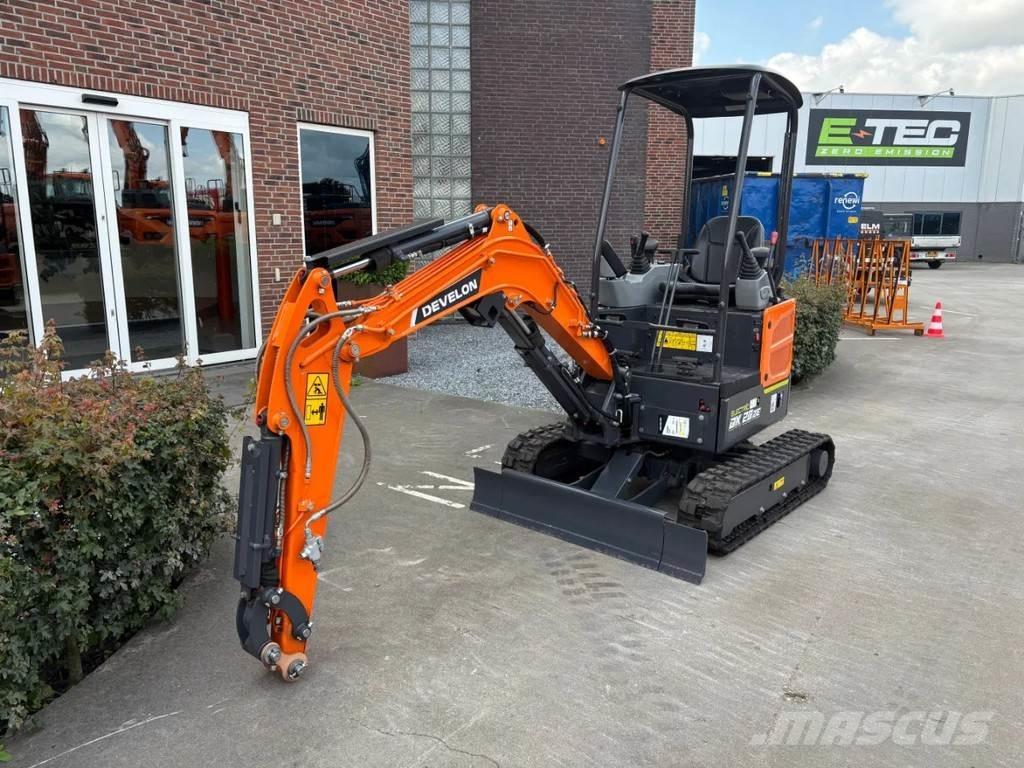 Develon DX20ZE Miniescavadeiras
