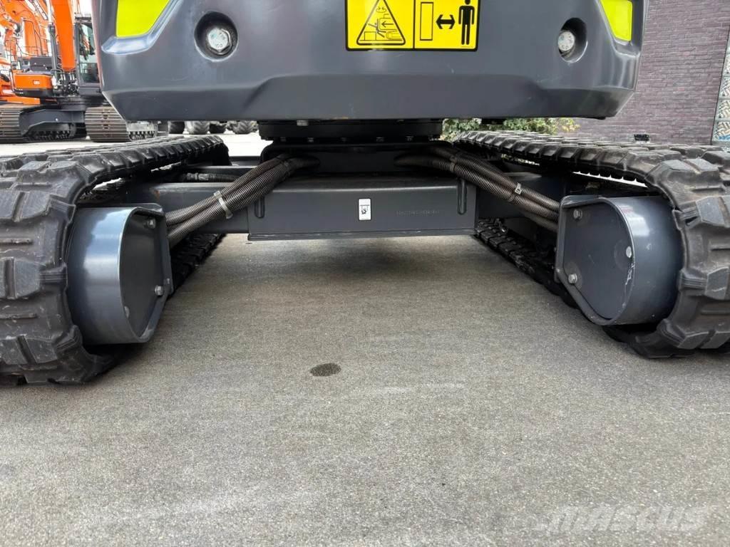 Develon DX20ZE Miniescavadeiras