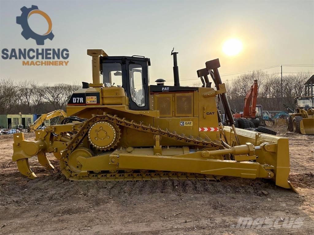 CAT D7R Dozers - Tratores rastos