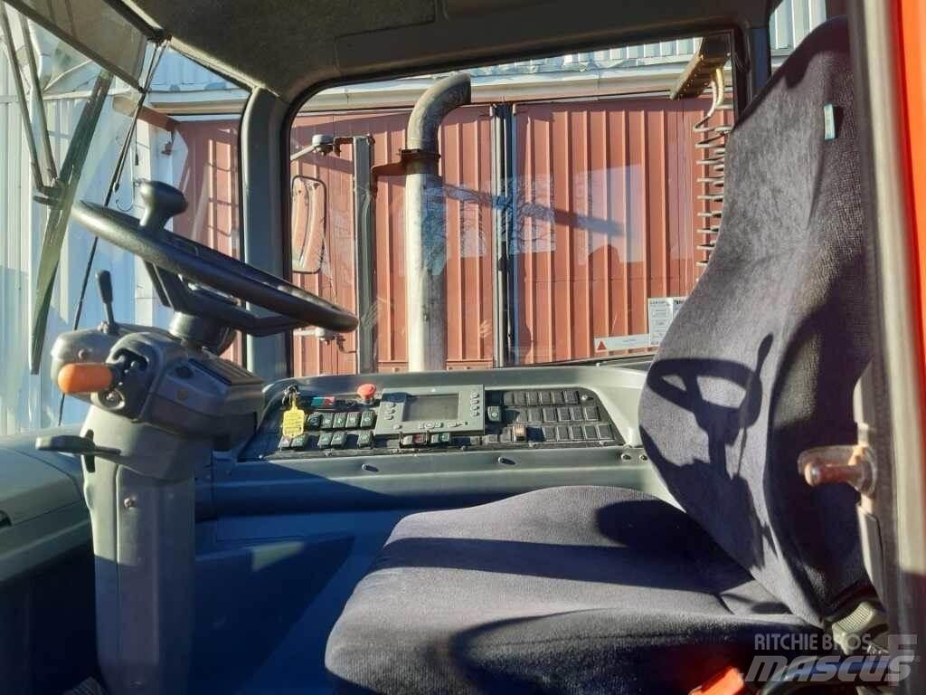 Kalmar TT618i Tractores terminais
