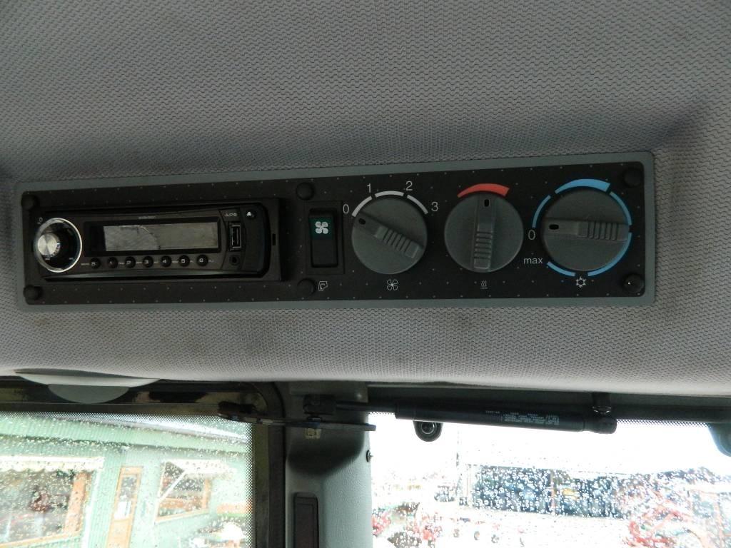 Valtra T 140 Tratores Agrícolas usados