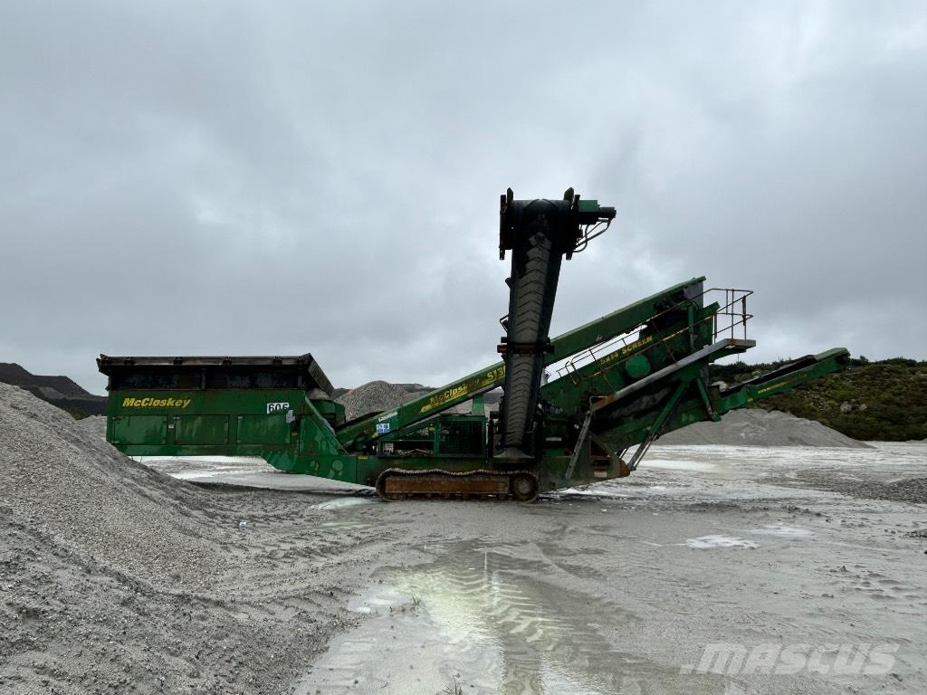 McCloskey S130 Crivos móveis