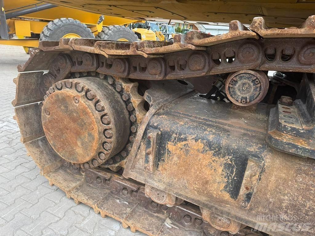 CAT 390 F L ME Escavadeiras de esteiras