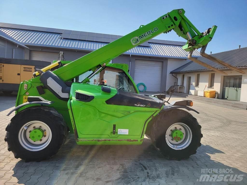 Merlo TF33.7 Carregadora multifunções