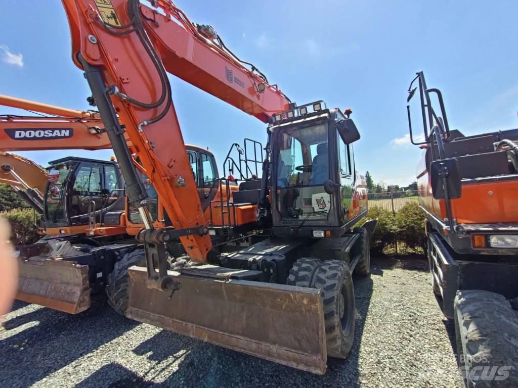 Doosan DX140W-5 Escavadoras de rodas