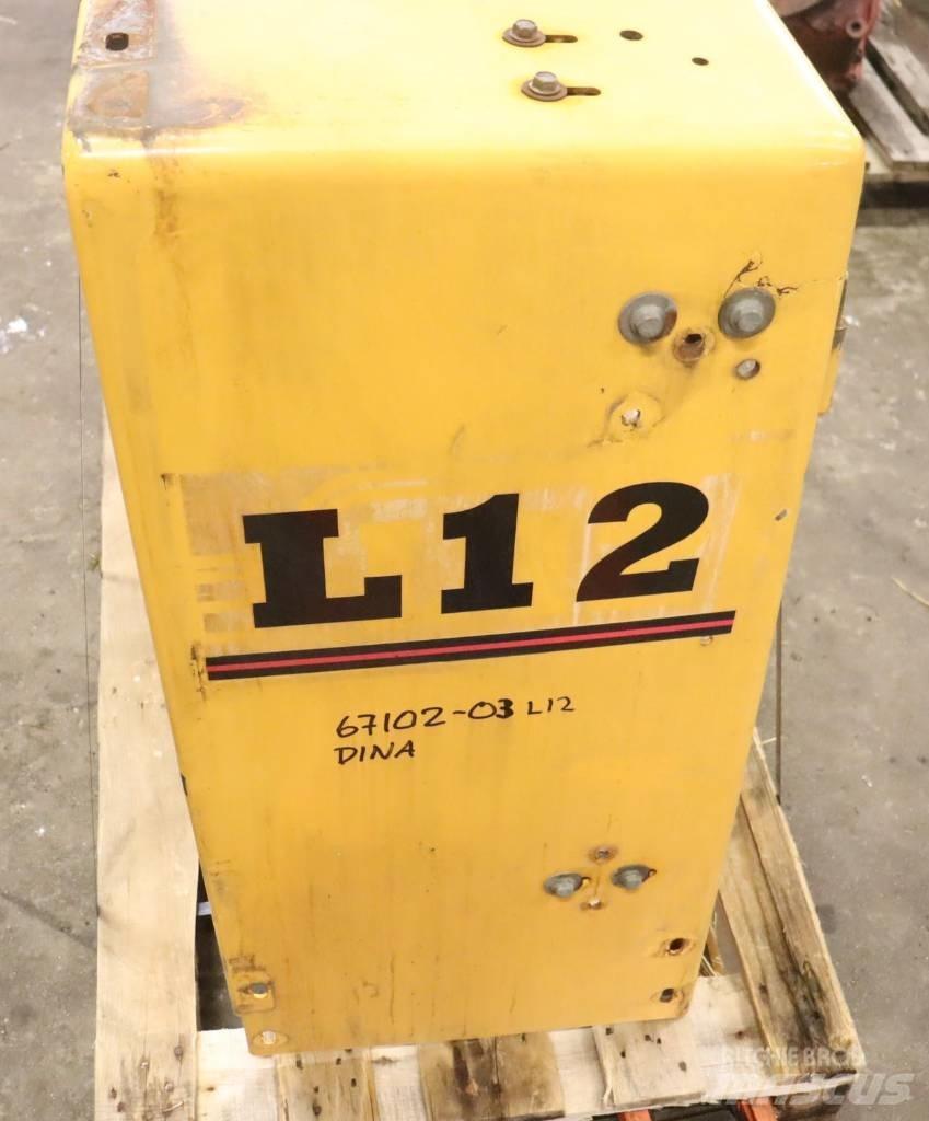 Ljungby L 12 Cabina