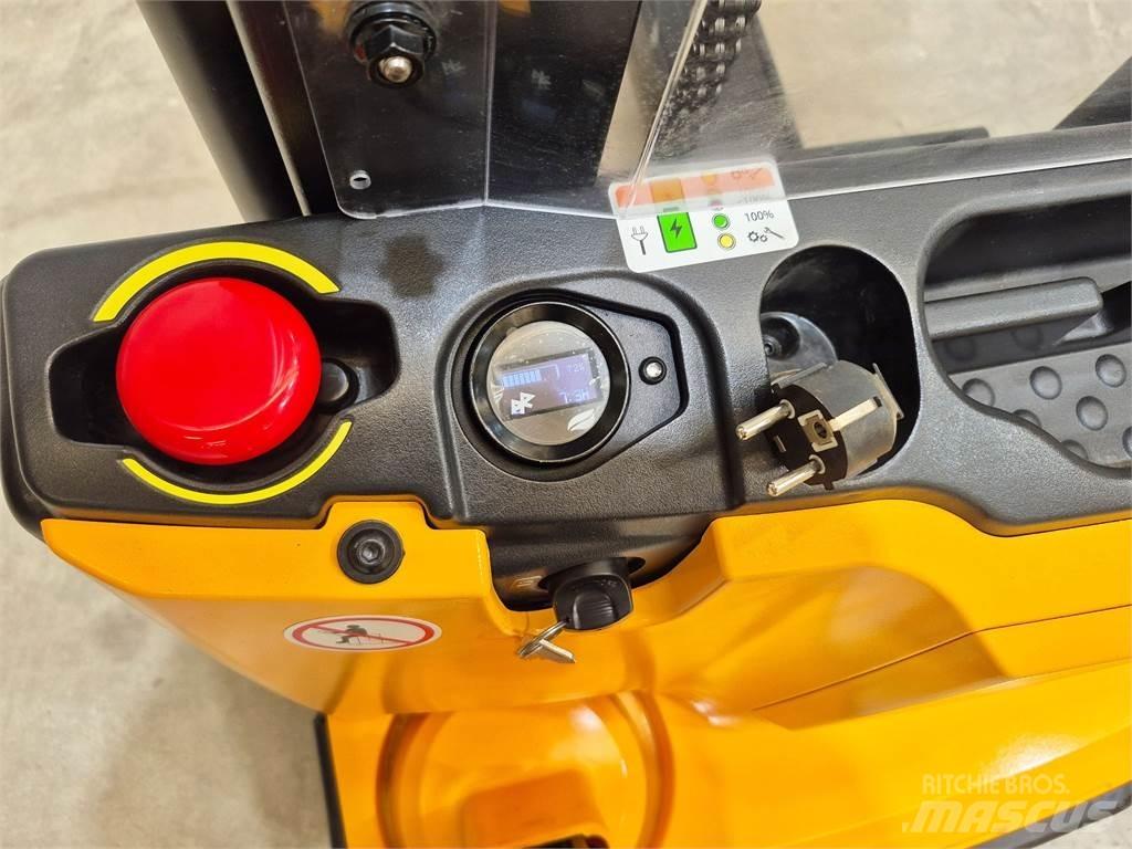  ESA121 2S360 Empilhador para operador externo