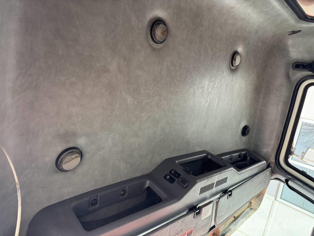 Mack GU813 Camiões basculantes