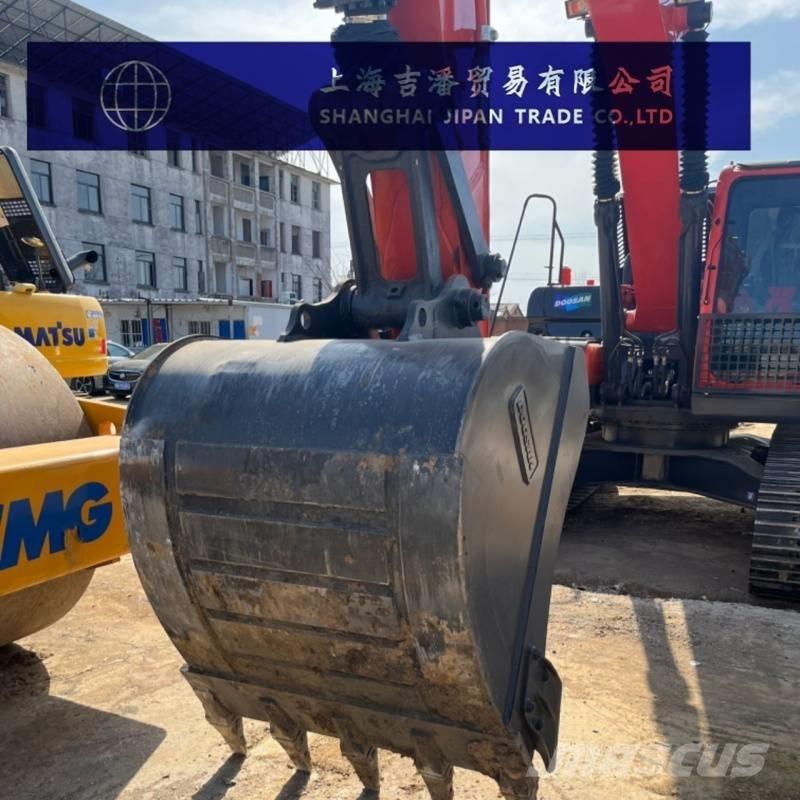 Doosan DX 225 LC Escavadeiras de esteiras