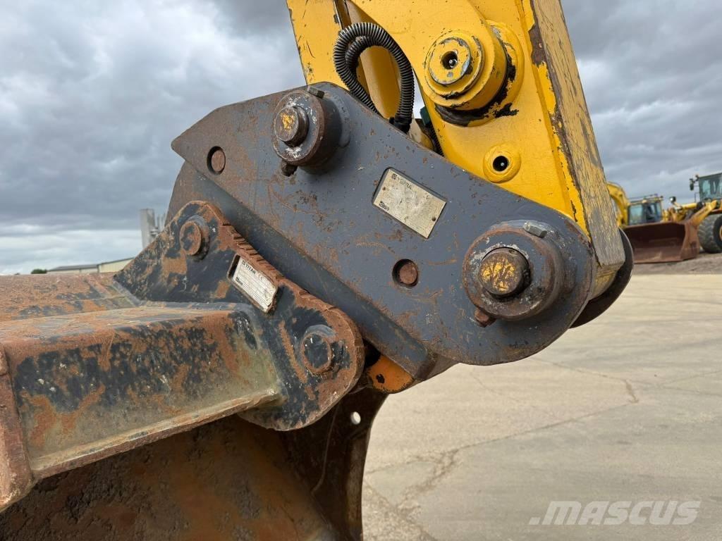 Komatsu PC 138 US-11 Escavadeiras de esteiras